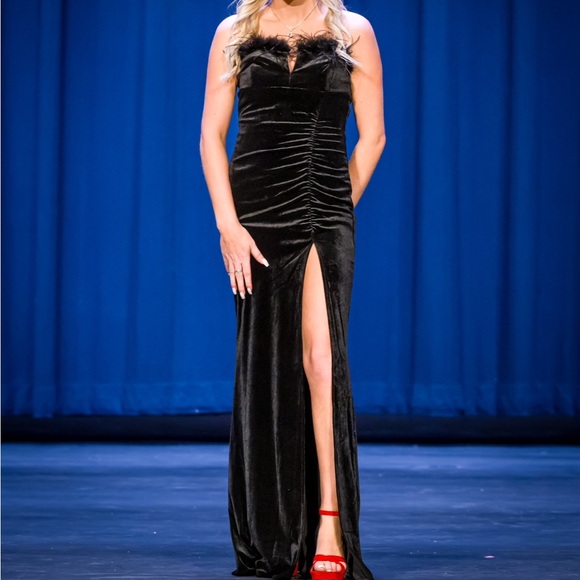 Black Feather Gown - Picture 3 of 5